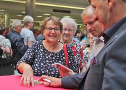 Fans Feiern Semino Rossi In Jena 00017